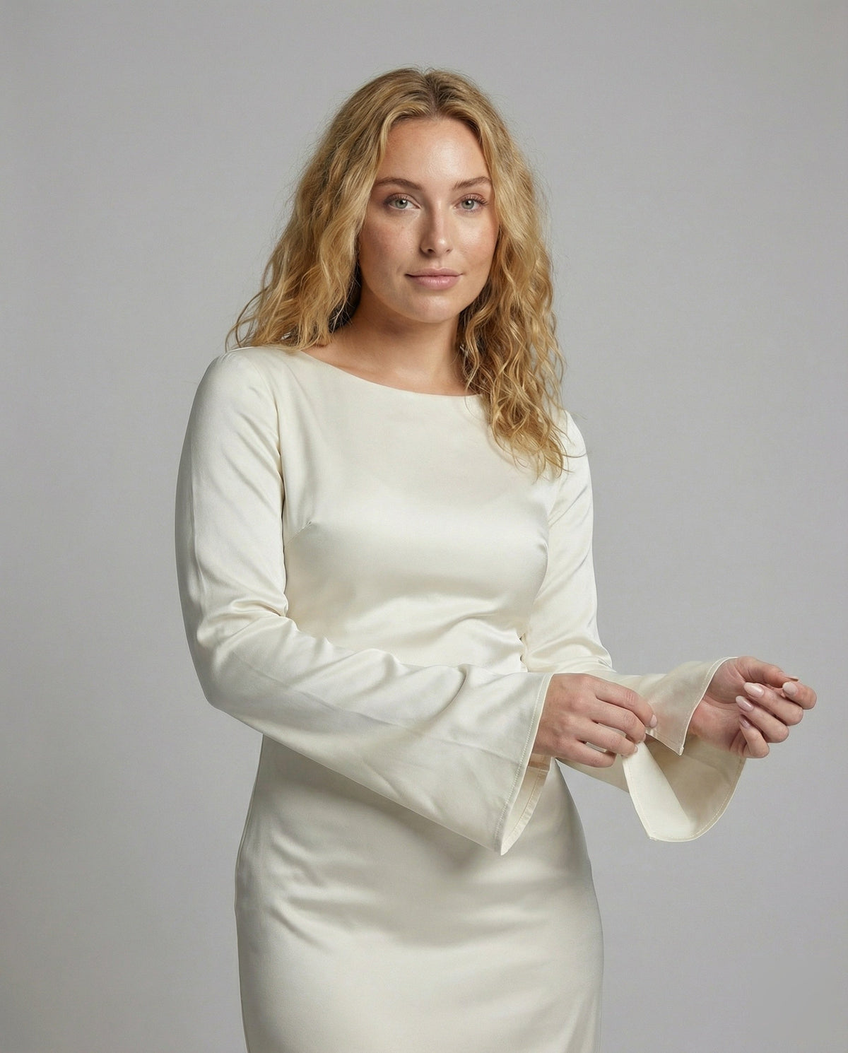 Women's Satin Maxi Dress Boat Neck Bell-Cuff Long-Sleeve Bodycon Tailored